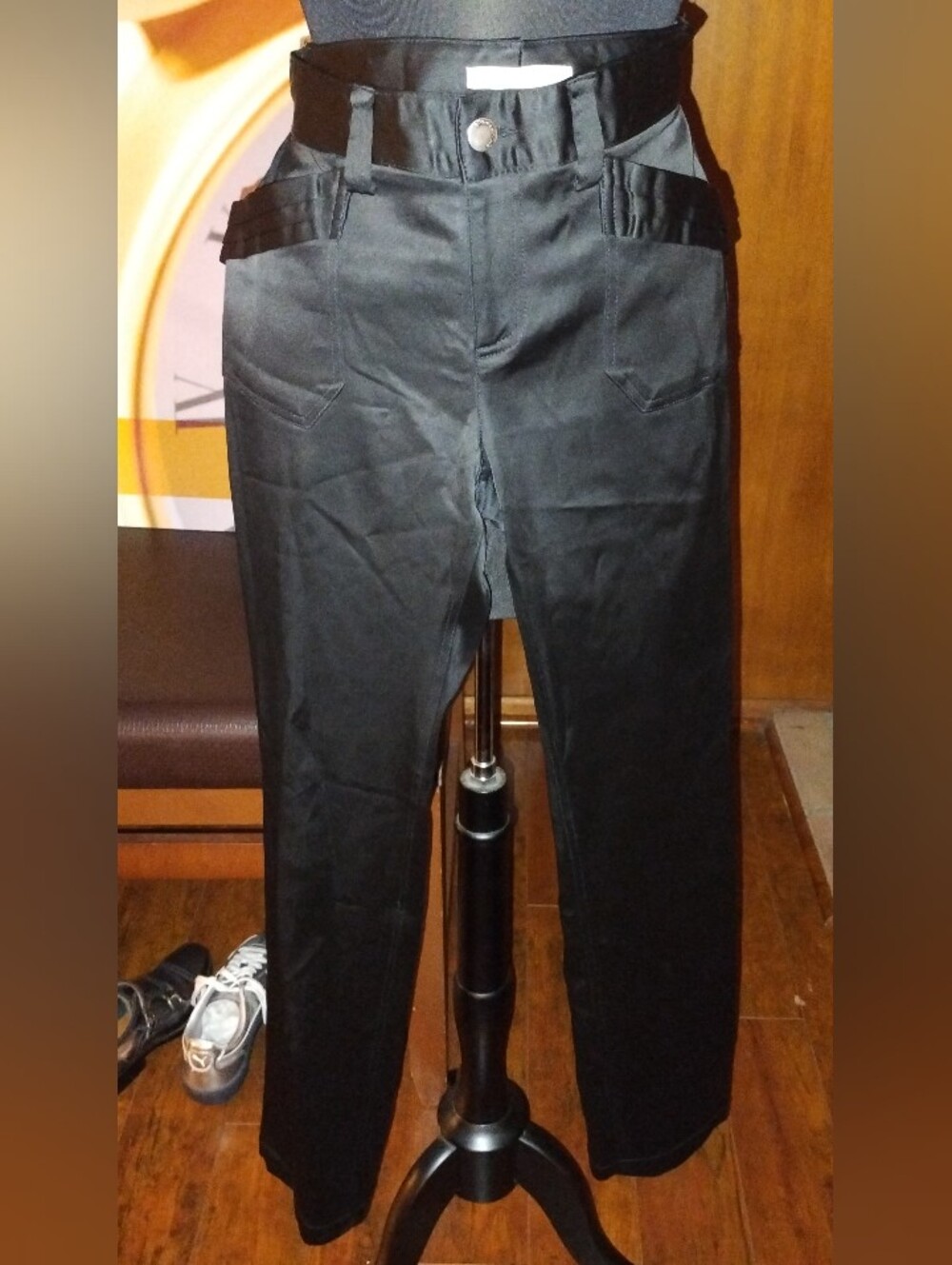Alice and Olivia Satin Trouser Pants Size 6